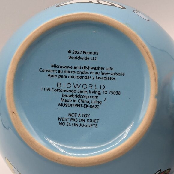Peanuts Snoopy & Woodstock Christmas Mug 2022 - Bioworld, 4.75" Tall - Picture 6 of 7